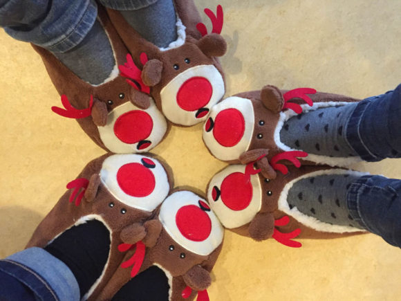 Und auch die Erzieherinnen der Krippe haben sich etwas weihnachtliches für dieses Jahr ausgedacht :)
